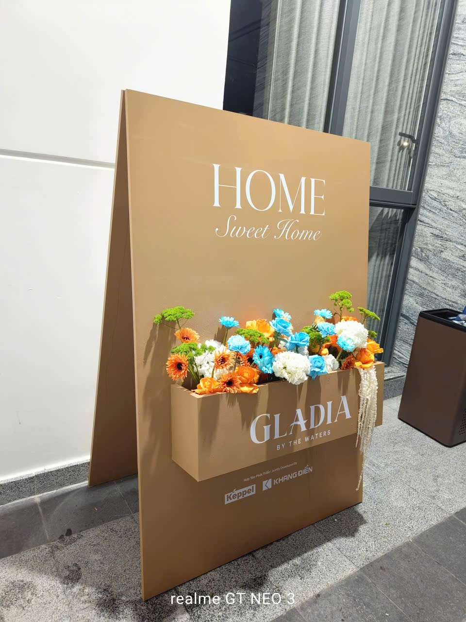 Sản xuất quầy kệ trưng bày Home - WOW Production